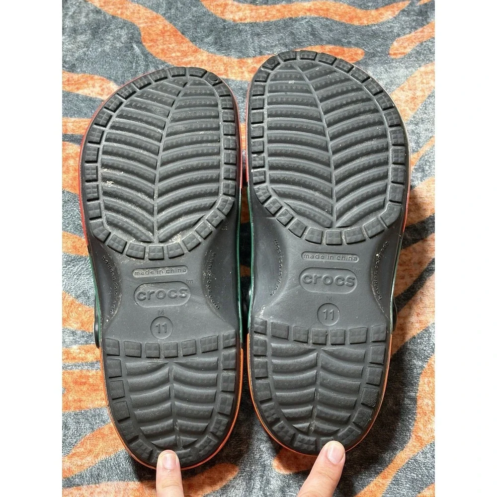 7-Eleven x Crocs Classic Clog 'Black' Men's Size 11, With (8) Charms